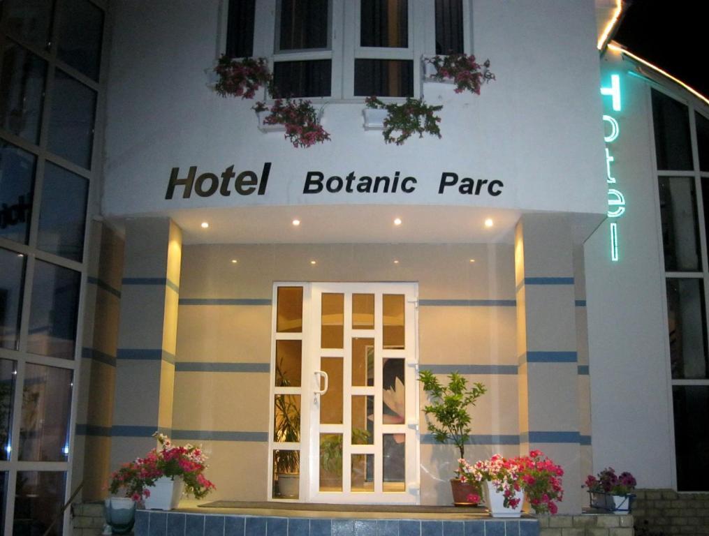 Botanic Parc Hotel Chisináu Exterior foto